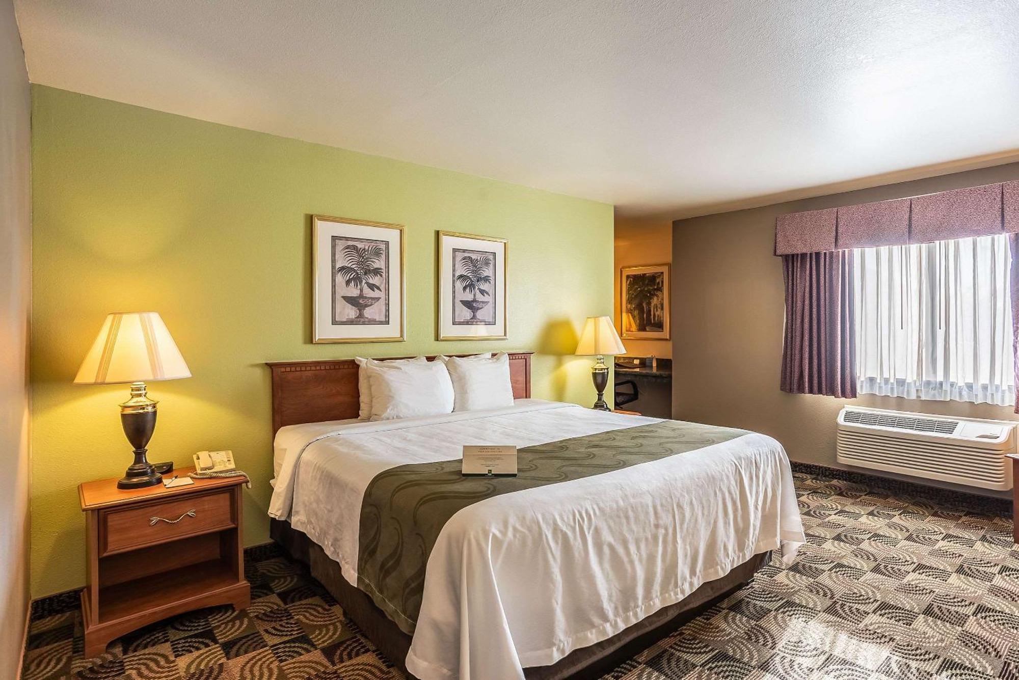 Quality Inn & Suites Hannibal Buitenkant foto